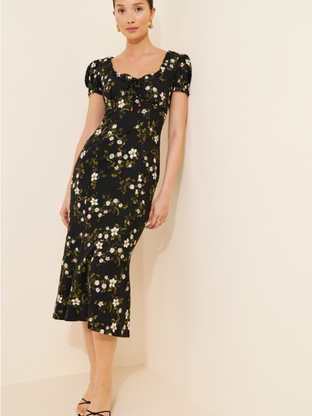 Maeve by Anthropologie Linen Blend Puff-Sleeve Sweetheart Midi Dress